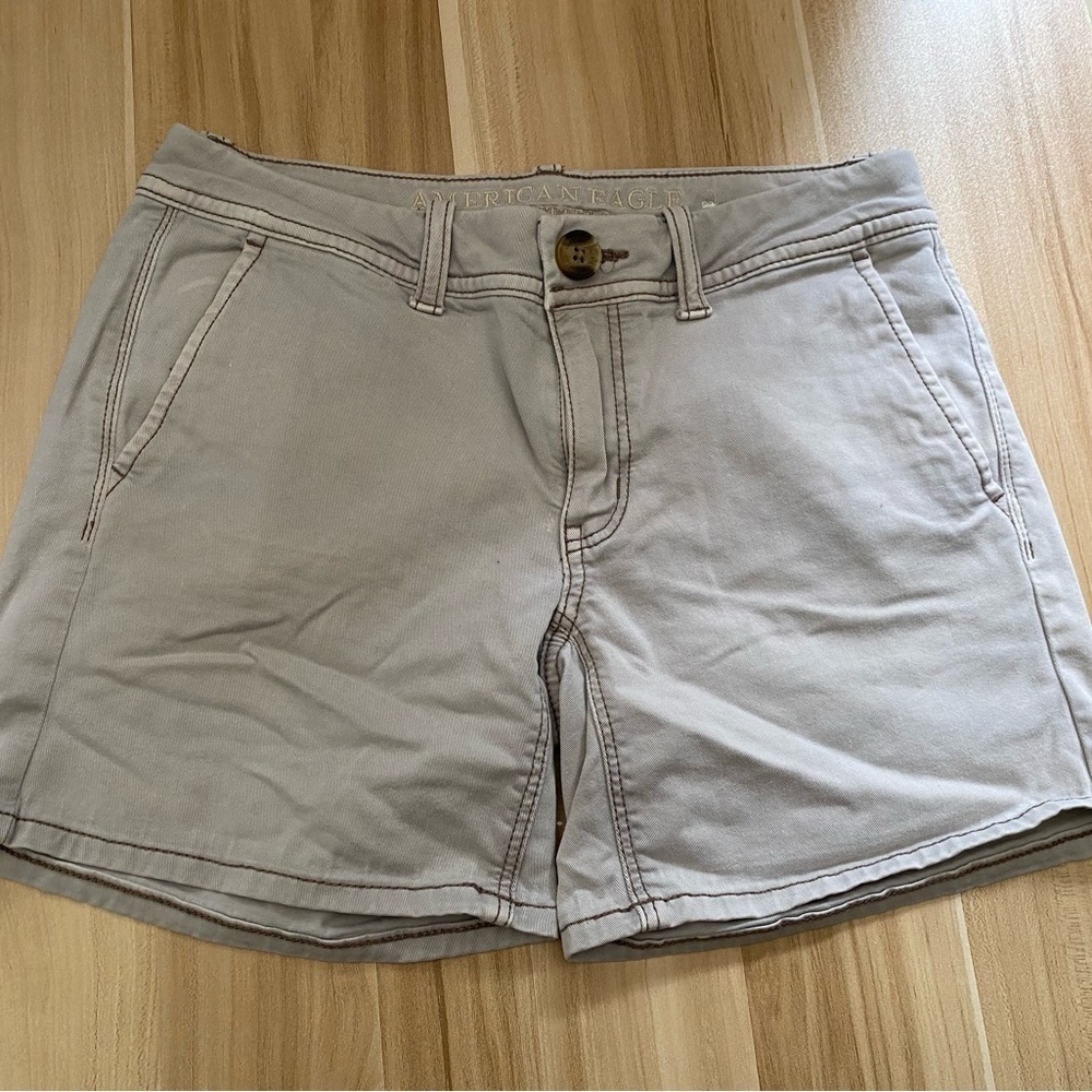 American Eagle Outfitters Stretch Midi Shorts Pocket Size 0  Grey